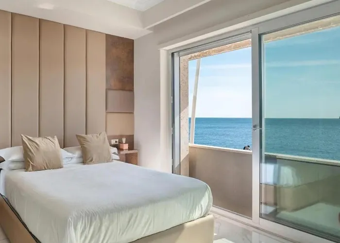 Imperatrice Νάπολη