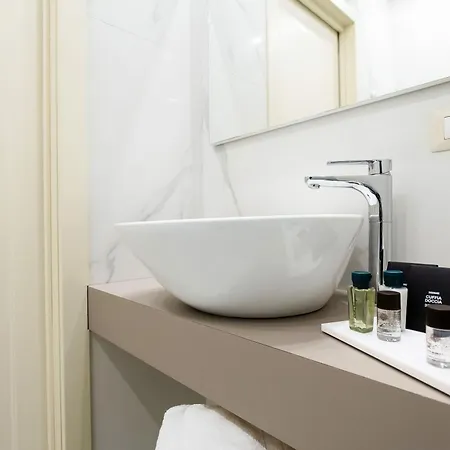 Imperatrice Πανσιόν